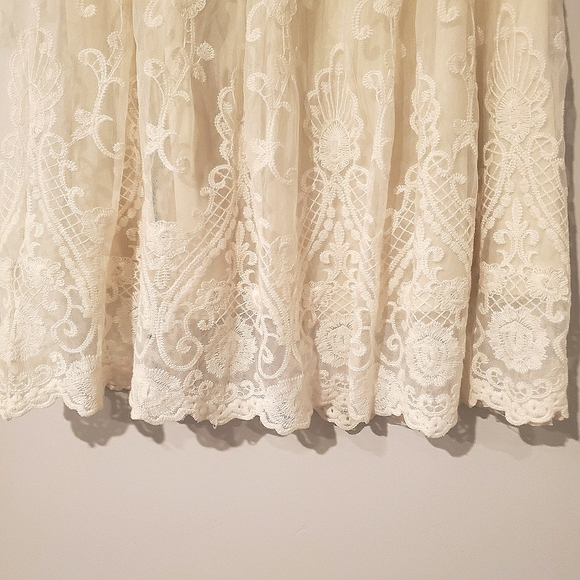 Cream Lace Tulle Skirt - Picture 2 of 4
